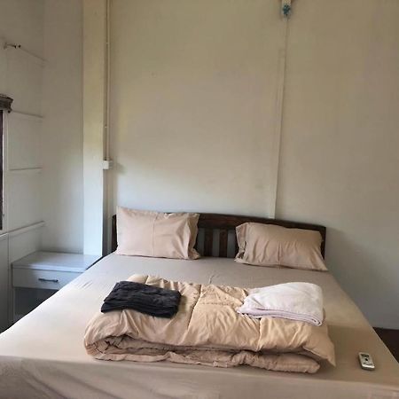 Hostel Nearthepark Backpack House Čiang Mai Exteriér fotografie